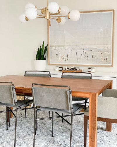 6 Ways To Combine A Dining Table and Chairs That Don’t Match