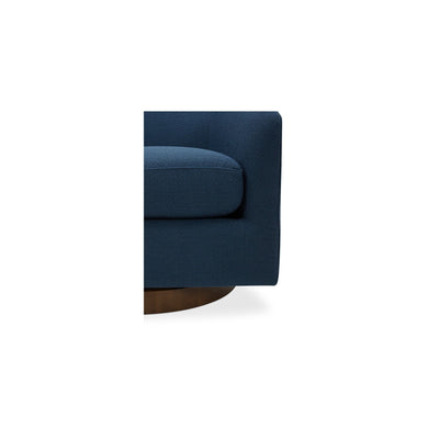 Ossy Swivel Chair
