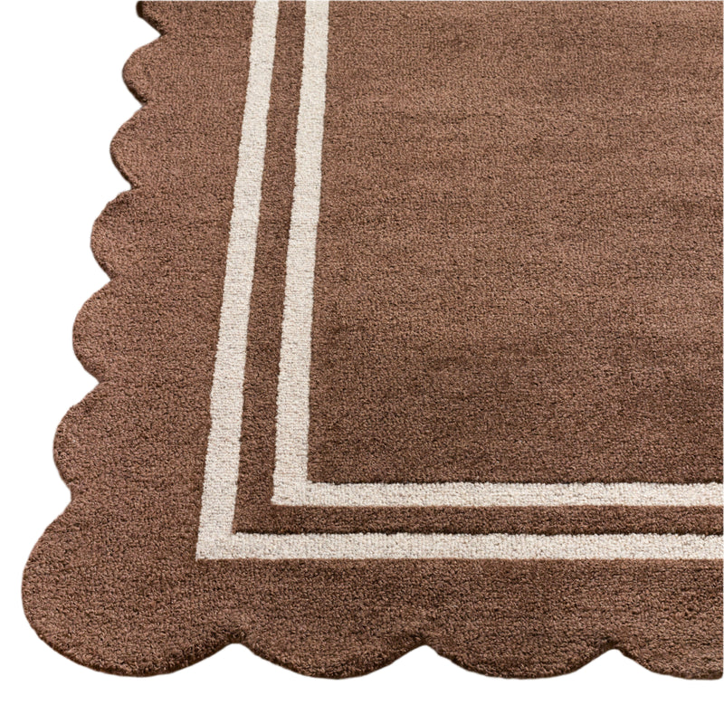 Scalloped Rug 2300 | Dark Brown / Beige