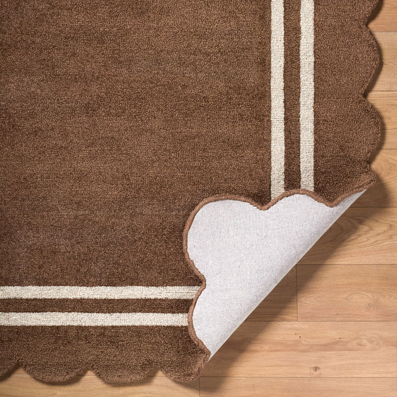 Scalloped Rug 2300 | Dark Brown / Beige