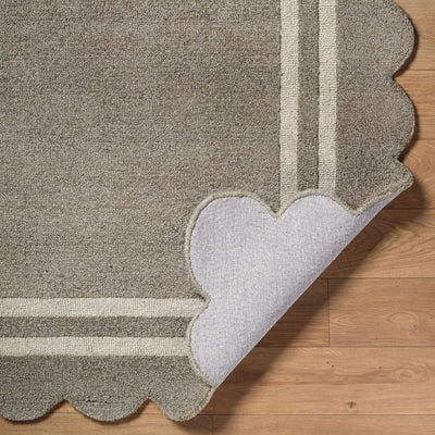 Scalloped Rug 2302 | Tan / Ivory