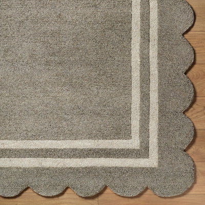 Scalloped Rug 2302 | Tan / Ivory