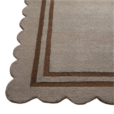 Scalloped Rug 2303 | Tan / Caramel