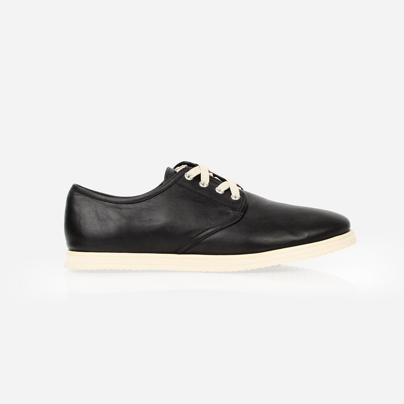 The Eyelet Sneaker | Black