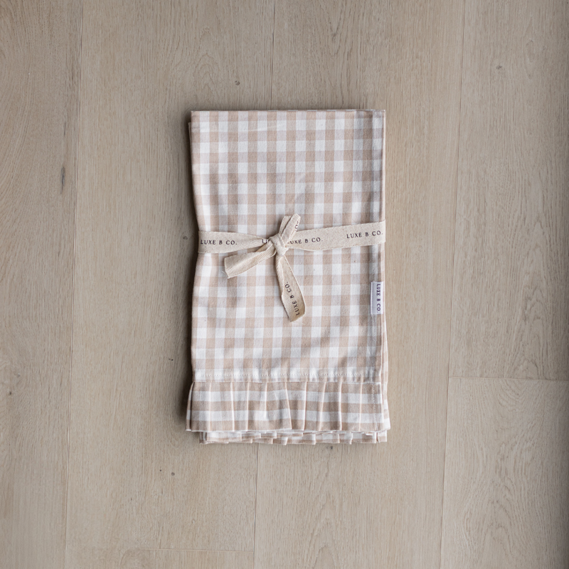 Ruffle Kitchen Dish Towel | Beige Gingham