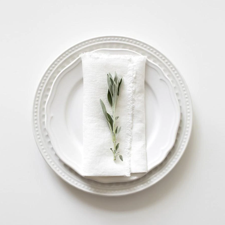 Linen Napkins | White Fringe (Set of 2)
